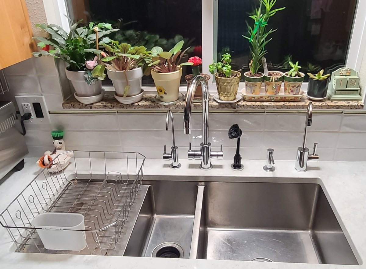 M31170 - Dishmaster M70CPHA Sapphire High Arc, Chrome - Dishmaster