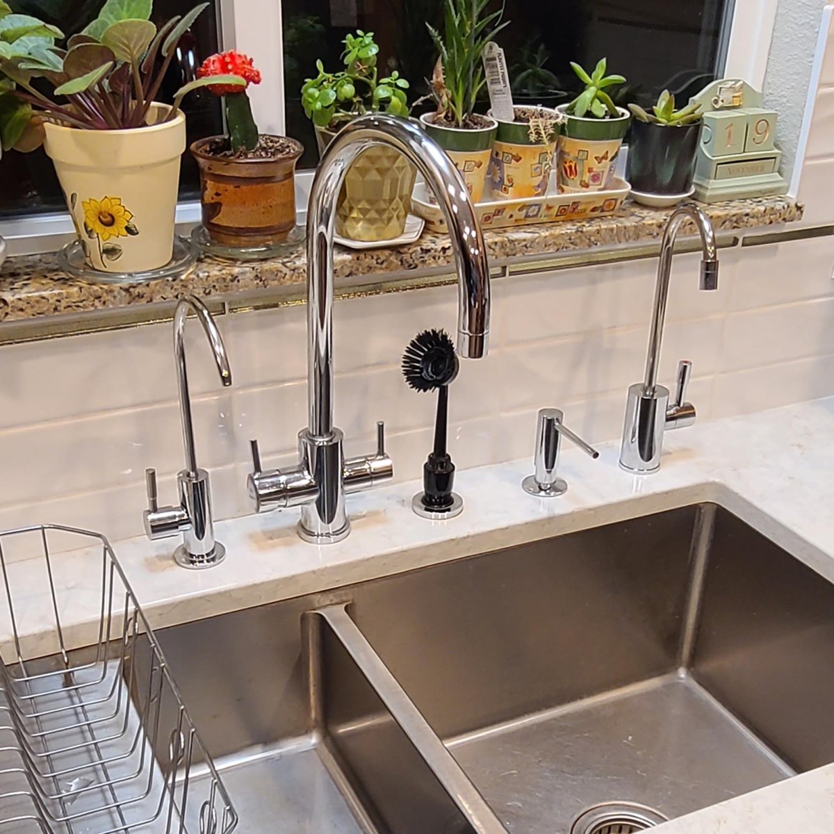 M31170 - Dishmaster M70CPHA Sapphire High Arc, Chrome - Dishmaster