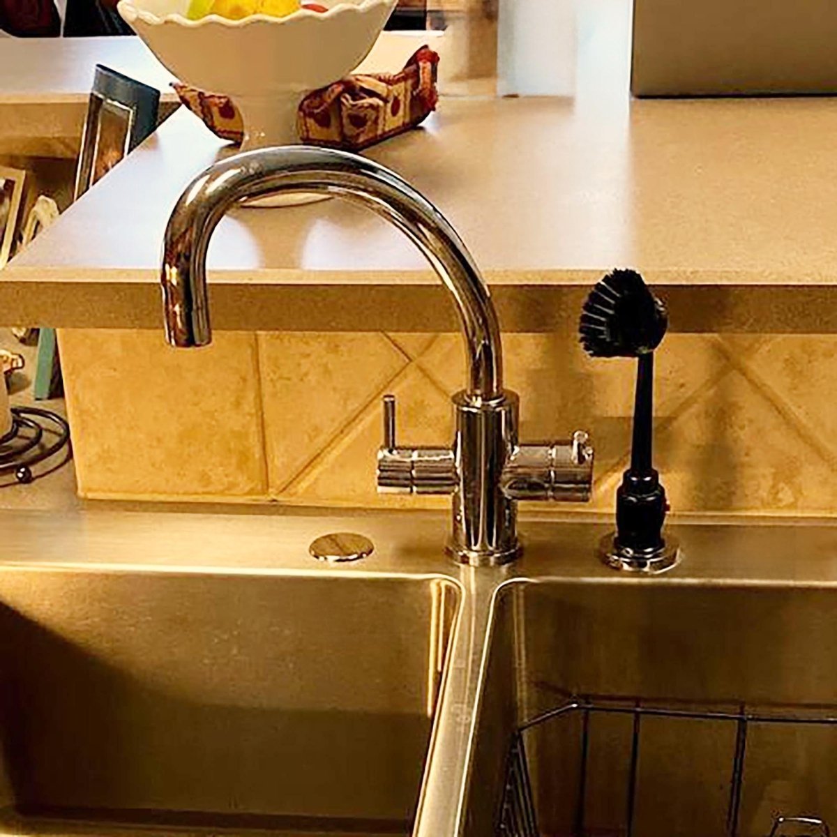 M31270 - Dishmaster M70CPLA Sapphire Low Arc, Chrome - Dishmaster