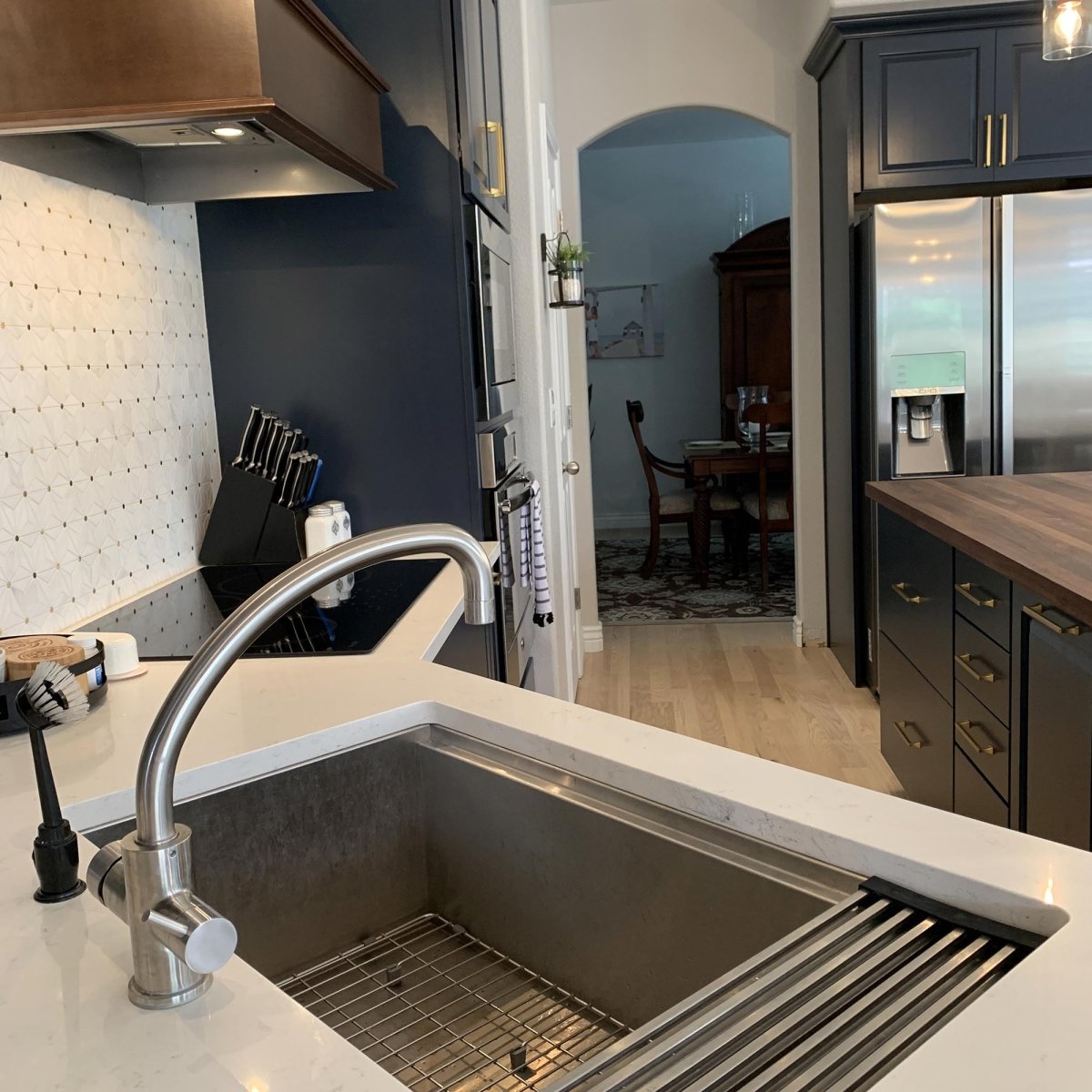 M32270 - Dishmaster M70BNLA Sapphire Low Arc, Brushed Nickel - Dishmaster