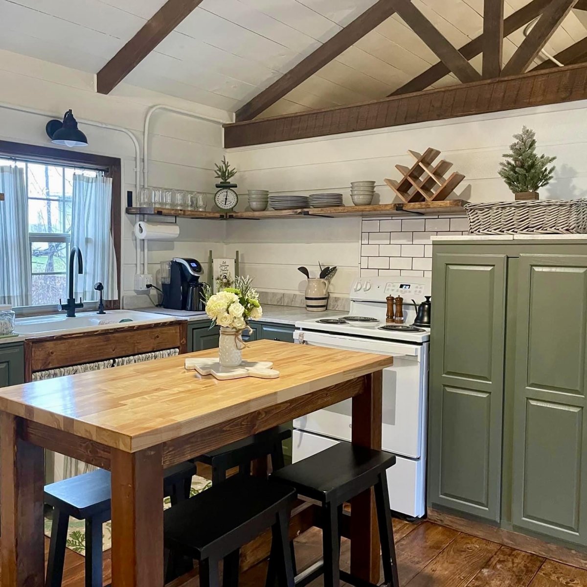 M34170 - Dishmaster M70MBHA Sapphire High Arc, Matte Black - Standard - Dishmaster