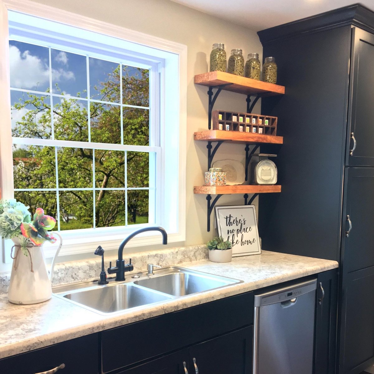 M34270 - Dishmaster M70MBLA Sapphire Low Arc, Matte Black - Dishmaster