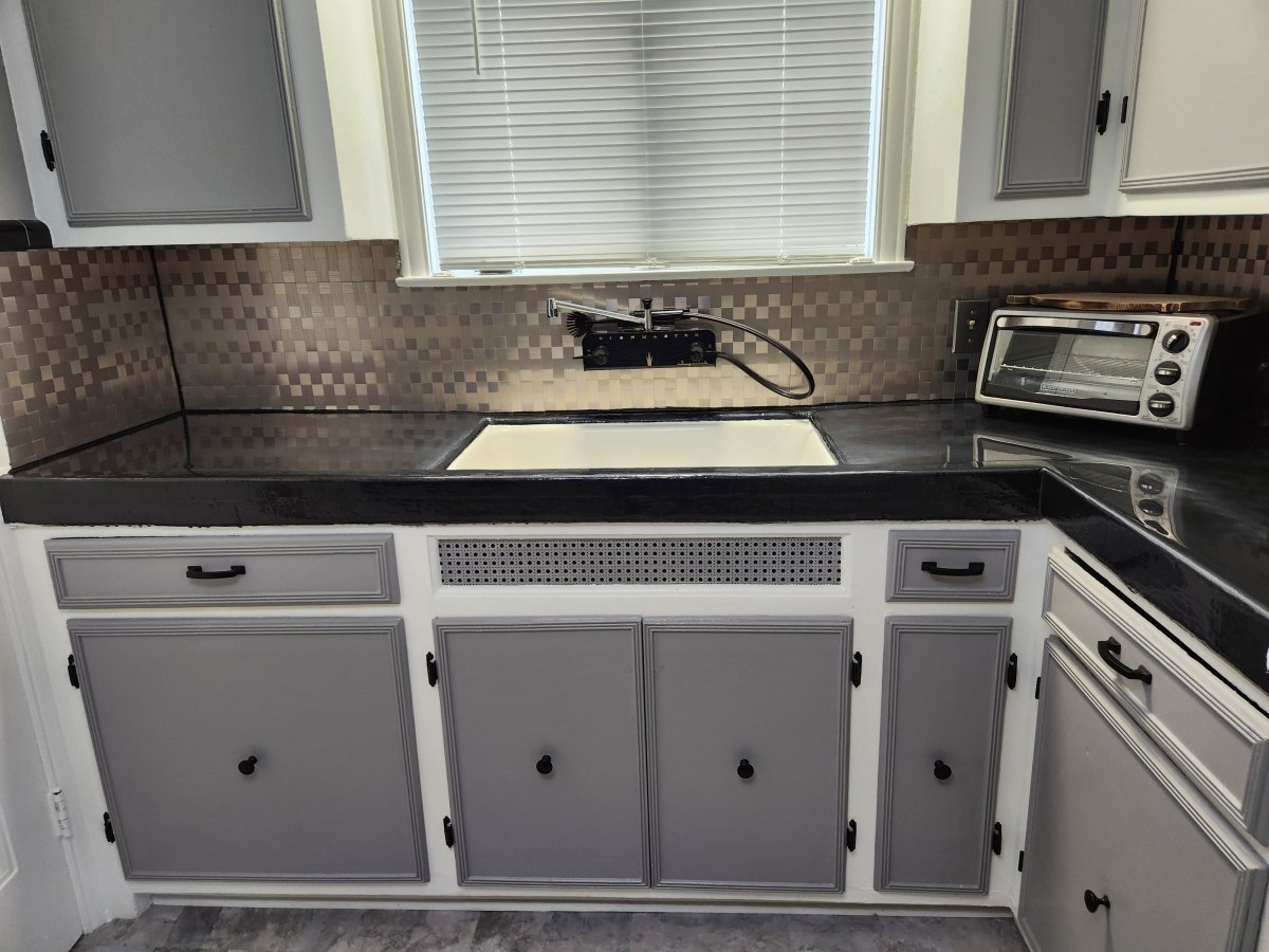 M30276 - Dishmaster M76BK Imperial Four, Black - Standard - Dishmaster